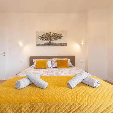 My Dalmatia - Sea View Velebita With Private Swimming Pool Holiday home Razanac